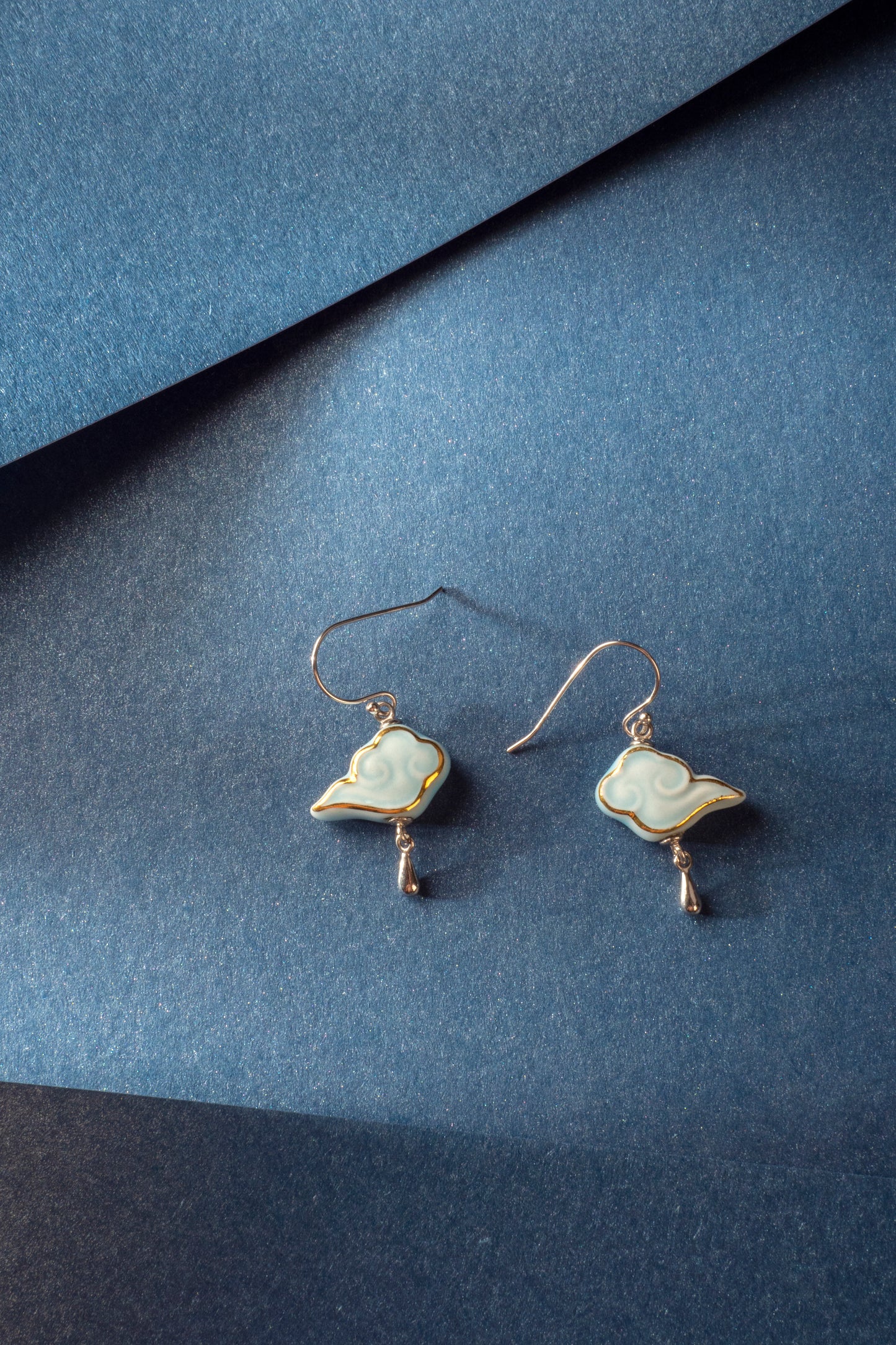 Fanhua Creation Colorful Clouds Chasing the Moon Earring