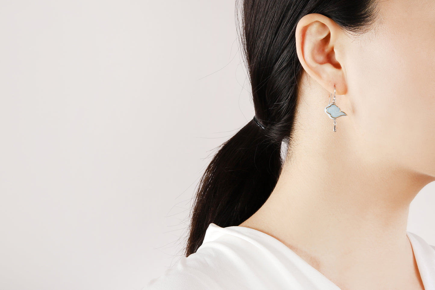 Fanhua Creation Colorful Clouds Chasing the Moon Earring